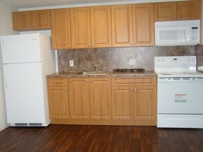 10010 S Nob Hill Cir in Tamarac, FL - Building Photo - Building Photo