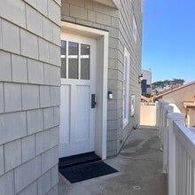 3329 Harbor Blvd in Oxnard, CA - Building Photo - Building Photo