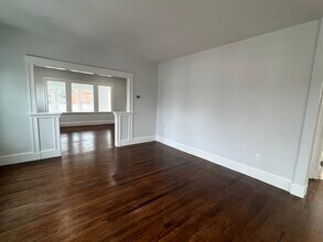 38 Foster St in Arlington, MA - Building Photo - Building Photo