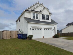 304 Brunswick Dr in Jacksonville, NC - Building Photo - Building Photo