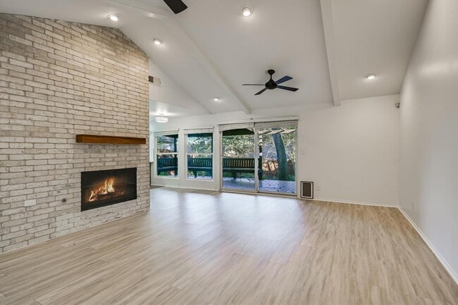 8101 Ceberry Dr in Austin, TX - Building Photo - Building Photo