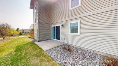 1704 N Creek Cir in Marquette, MI - Building Photo - Building Photo