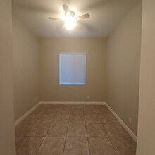 14360 W Corrine Dr in Surprise, AZ - Building Photo - Building Photo