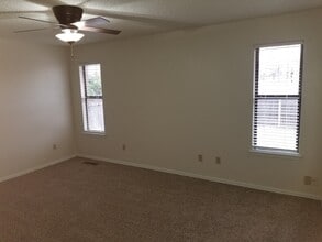 9023 N Rockwell Dr in Oklahoma City, OK - Building Photo - Building Photo