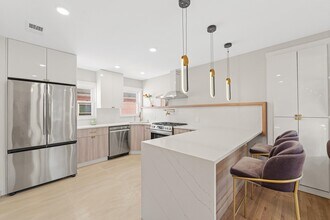 312 GARFIELD Ave in Jersey City, NJ - Building Photo - Building Photo