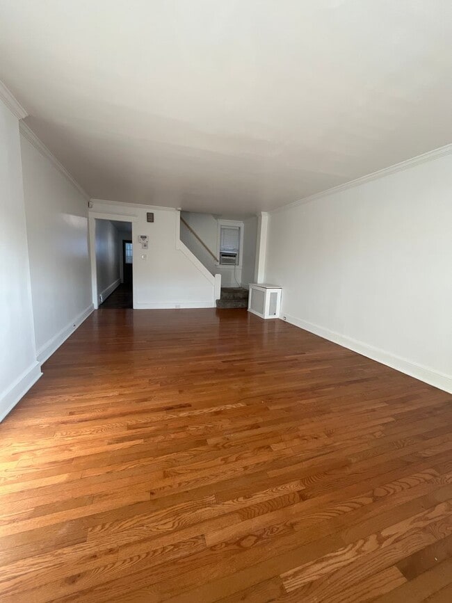 809 S 10th St in Allentown, PA - Building Photo - Building Photo