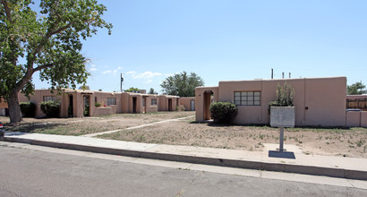 3508-3512 Ross Ave SE in Albuquerque, NM - Building Photo - Building Photo