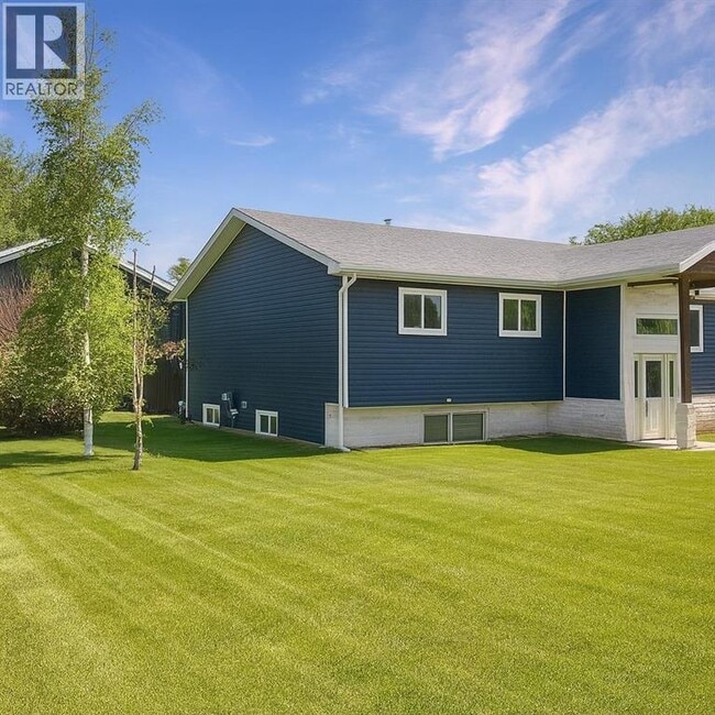 property at 10125-10100 100 St