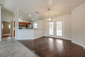 1581 S Chamberlain Blvd in North Port, FL - Building Photo - Building Photo