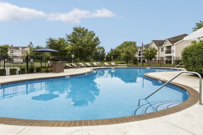 Barclay Glen Apartments in Williamstown, NJ - Building Photo - Building Photo