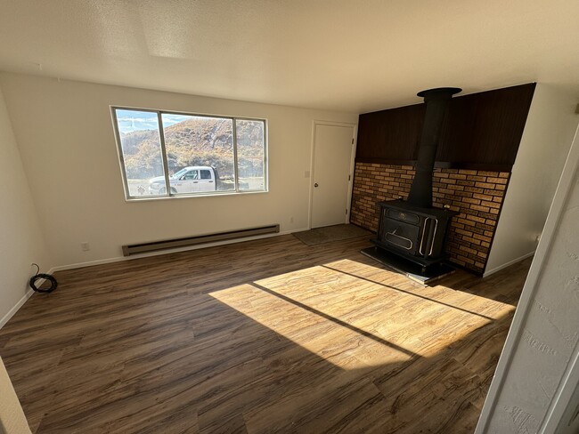 355 E 400 S, Unit A in Salina, UT - Building Photo - Building Photo