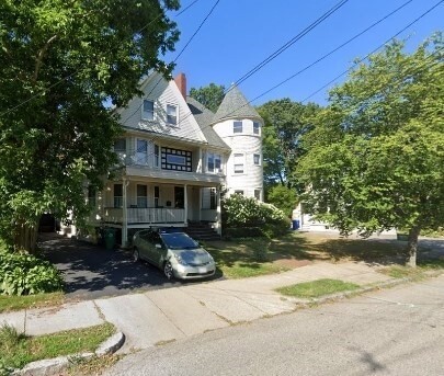 property at 140 Church St