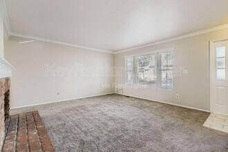 6930 E Briarwood Dr in Centennial, CO - Building Photo - Building Photo