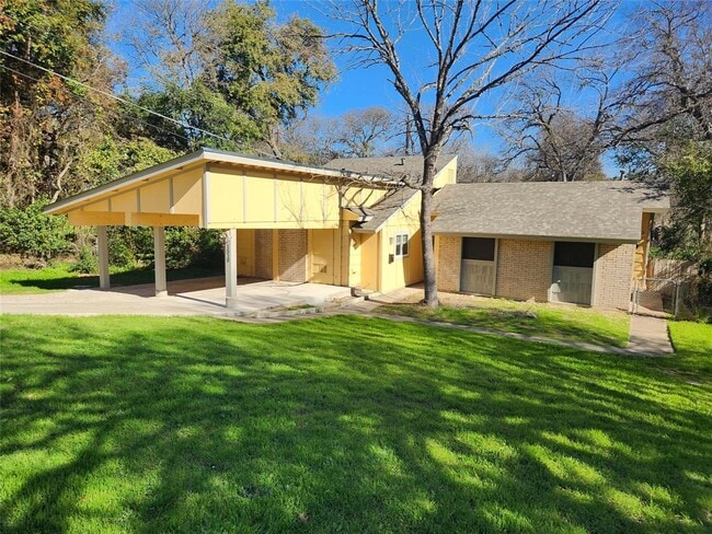 property at 1510 Rockdale Cir