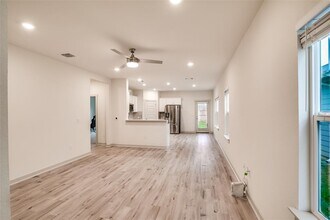 10812 Meris Ln in Austin, TX - Building Photo - Building Photo