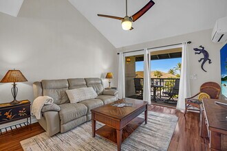 3950 Kalai Waa St, Unit M202 in Kihei, HI - Foto de edificio - Building Photo