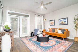 The Can Plant Residences at Pearl in San Antonio, TX - Building Photo - Building Photo