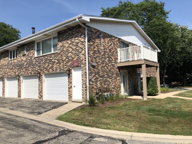 property at 1902 Rosewood Ct