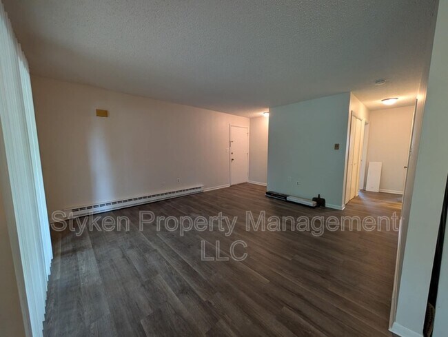 172 E Baker St in Manteno, IL - Building Photo - Building Photo