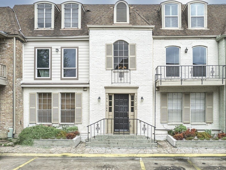 384 N Post Oak Ln, Unit 384 in Houston, TX - Foto de edificio