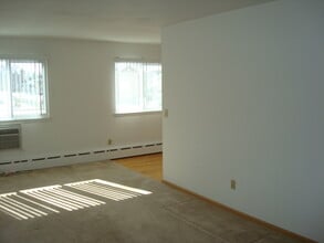 Regent Place Apartments in Minneapolis, MN - Foto de edificio - Building Photo