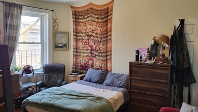 12 Linden St, Unit #1 in Boston, MA - Foto de edificio - Building Photo