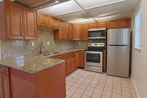 6636 SW 41st St in Davie, FL - Building Photo