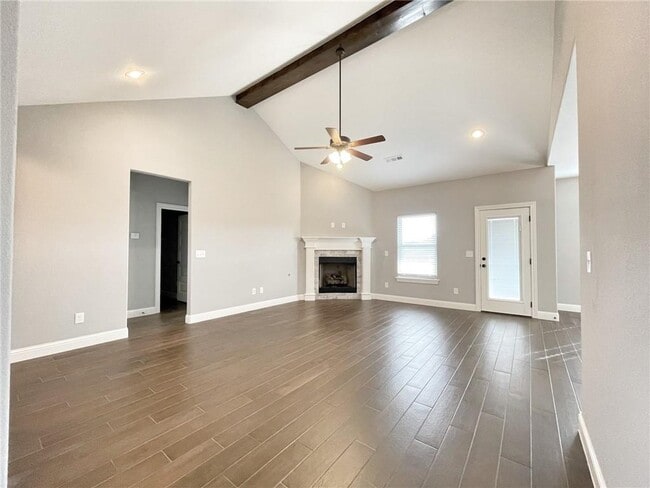 360 Captain Hopkins St in Prairie Grove, AR - Building Photo - Building Photo