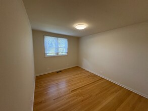 1990 Sheridan Rd in Highland Park, IL - Building Photo - Building Photo