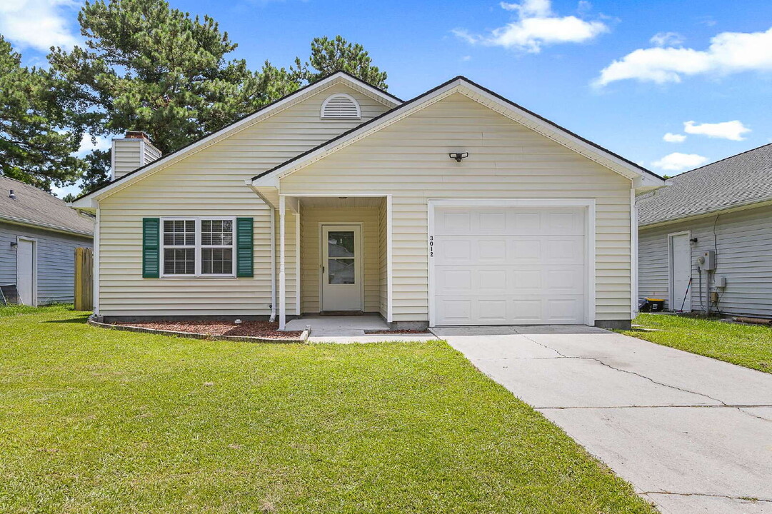 3012 Derby Run Rd in Jacksonville, NC - Building Photo