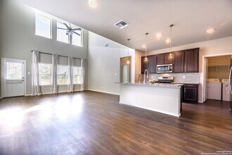 1609 Ranch House in New Braunfels, TX - Building Photo - Building Photo