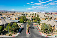 Pinehurst Condominiums in Las Vegas, NV - Foto de edificio - Building Photo