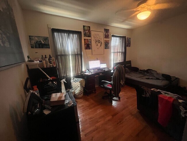 2943 W Girard Ave in Philadelphia, PA - Building Photo - Building Photo