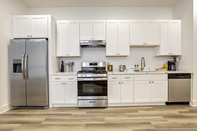 1050 Annunciation St in New Orleans, LA - Building Photo - Building Photo