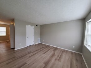 2598 Sawbury Blvd in Columbus, OH - Building Photo - Building Photo