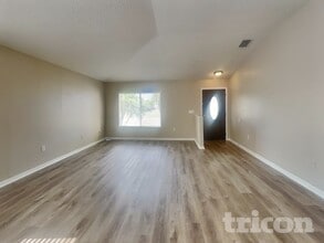 27909 Breakers Dr in Wesley Chapel, FL - Building Photo - Building Photo