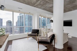 1 Shaw St in Toronto, ON - Building Photo - Building Photo