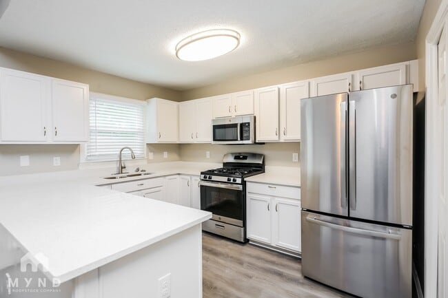 374 Shoal Ct in Lawrenceville, GA - Building Photo - Building Photo