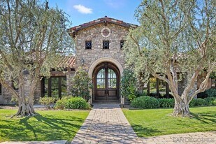 14778 El Rodeo Ct in Rancho Santa Fe, CA - Building Photo