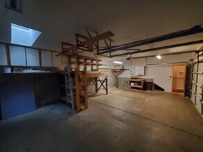 7025 London Dr in Eureka, CA - Building Photo - Building Photo