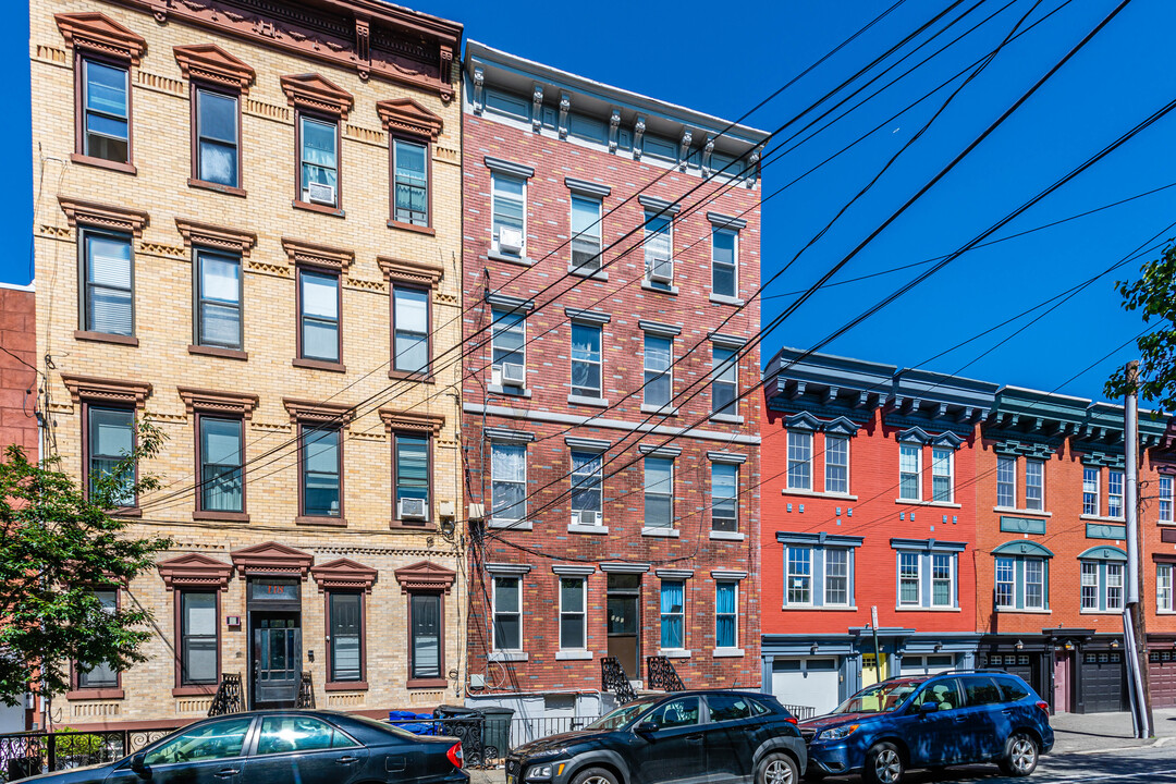 120 Jefferson St in Weehawken, NJ - Building Photo