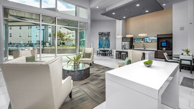 The Tiffany at Maitland West in Orlando, FL - Building Photo - Building Photo