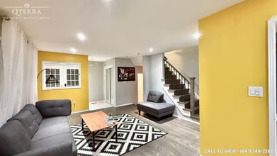 3395 Scotch Pine Gate in Mississauga, ON - Building Photo - Building Photo