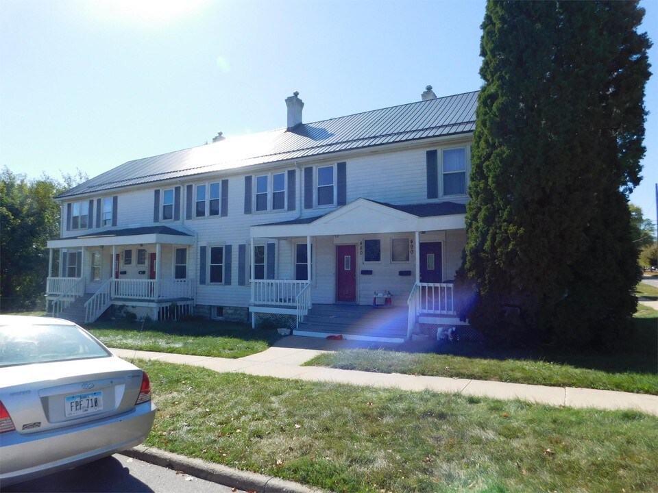 490 12th St-Unit -490 in Marion, IA - Building Photo