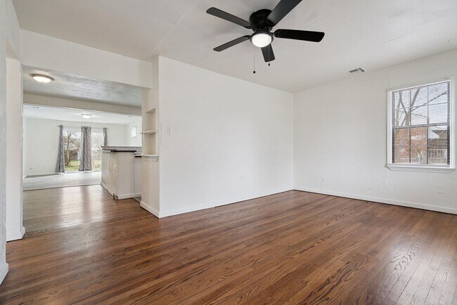 202 W Peach St in Midwest City, OK - Building Photo - Building Photo