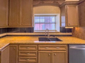 16714 Colony Terrace Dr in Sugar Land, TX - Building Photo - Building Photo
