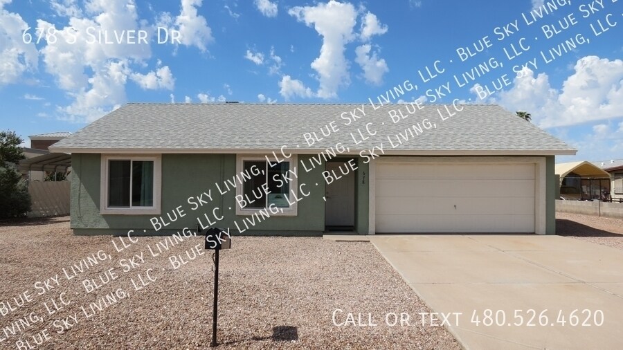 678 S Silver Dr in Apache Junction, AZ - Building Photo