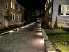 1092 Main St in Waltham, MA - Building Photo