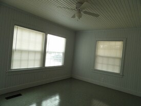 217 Highland Dr in Enterprise, AL - Building Photo