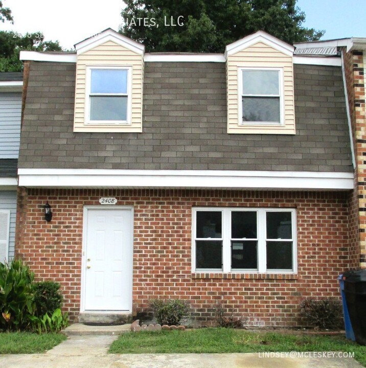 2408 Sedgewick Dr in Virginia Beach, VA - Building Photo